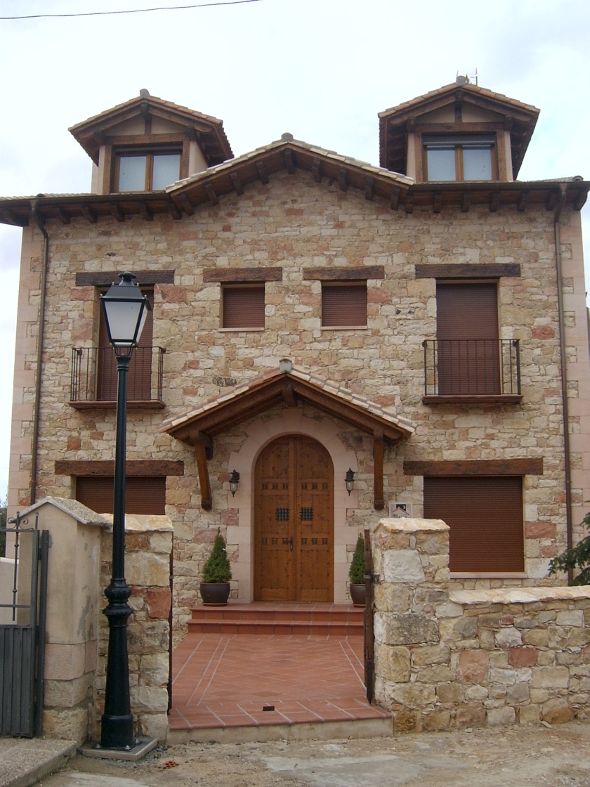 Fachada principal de Casa Rural Las Praderas